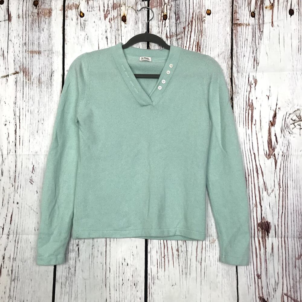 N. Peal 100% cashmere mint v-neck long sleeve knit sweater